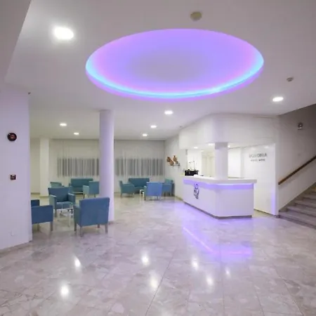 Boronia Apartment